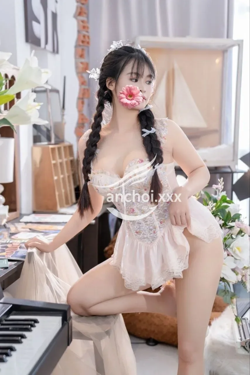 Bé Hồng