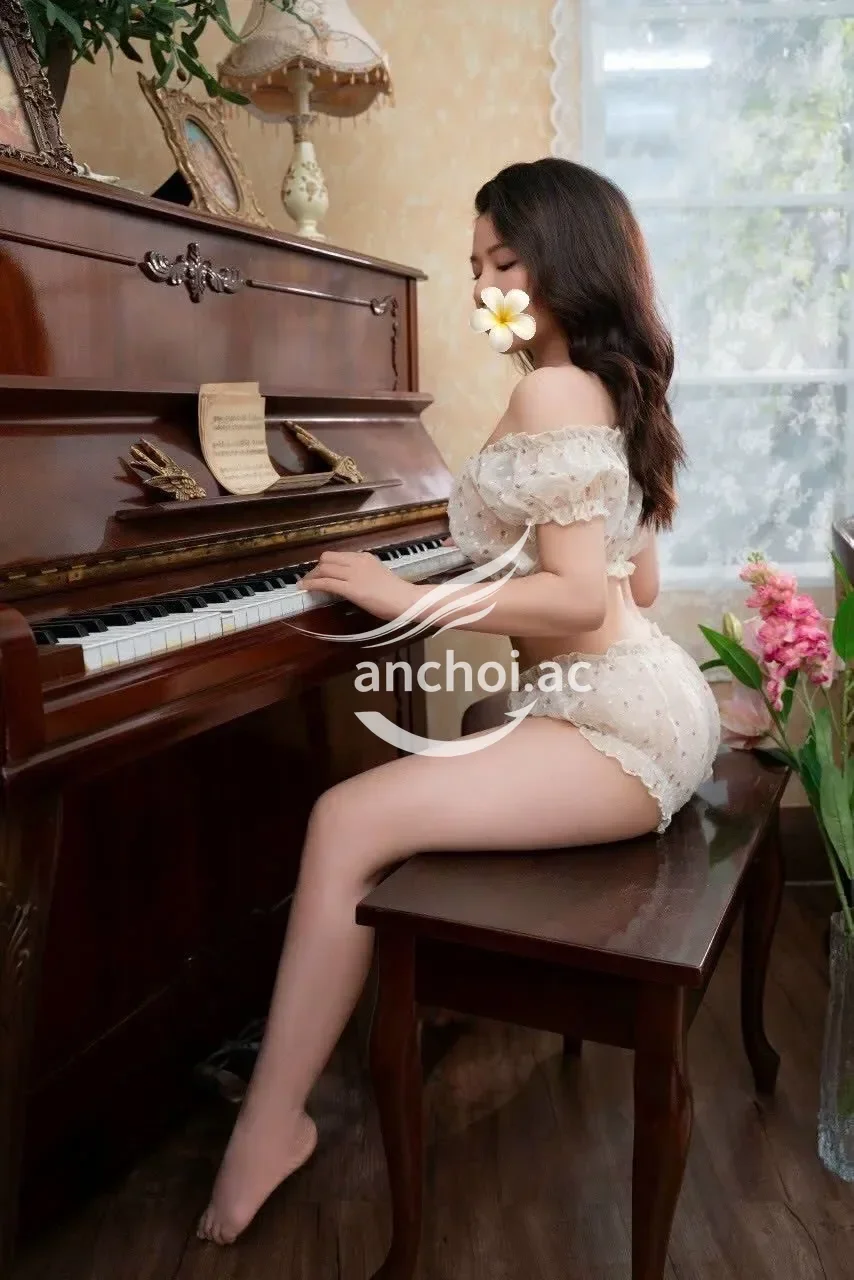 Nhi Mèo