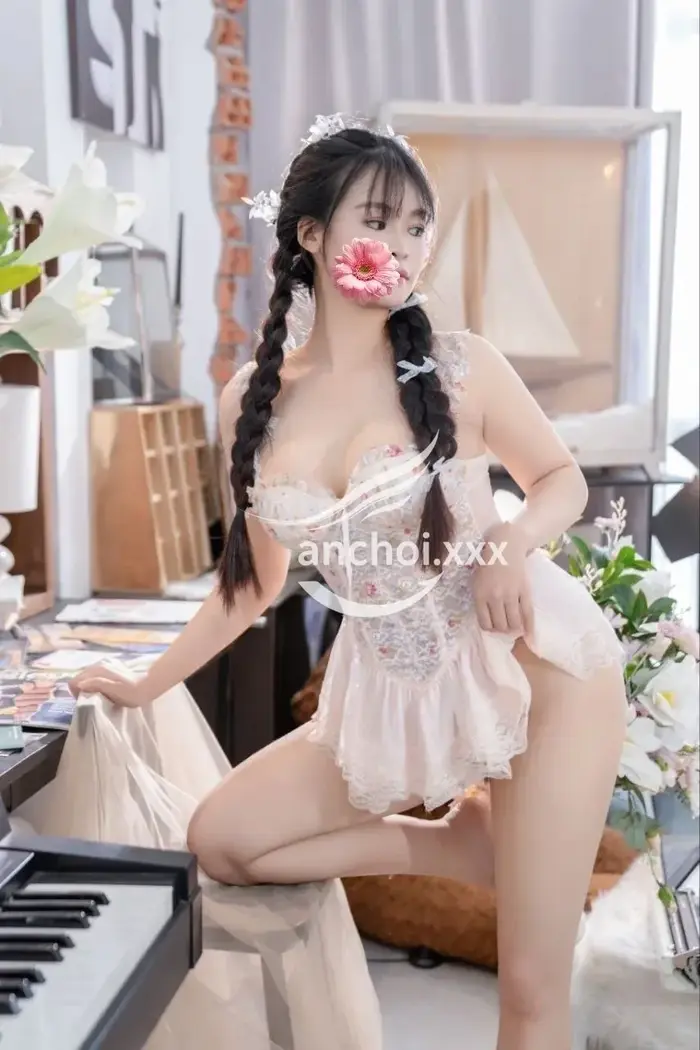 Bé Hồng