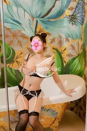Huyền My photo 5