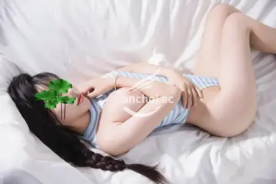 Yến Miu photo 3