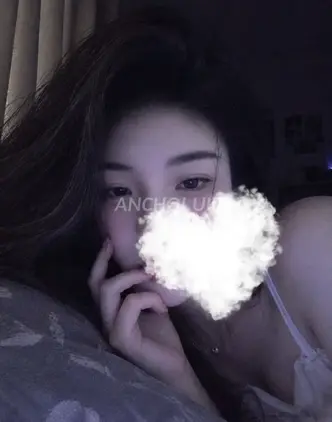 Thùy Linh photo 1