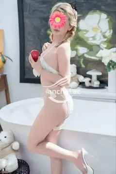 Lili photo 1
