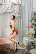Gia Hân photo 1