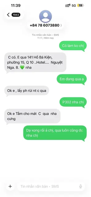 Huyền Nhung activity photo 5