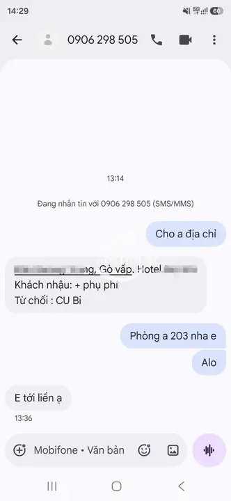 Huyền Trang activity photo 6