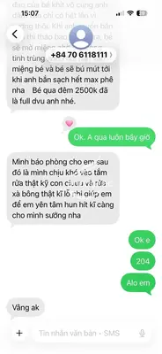 Triệu Vy activity photo 23
